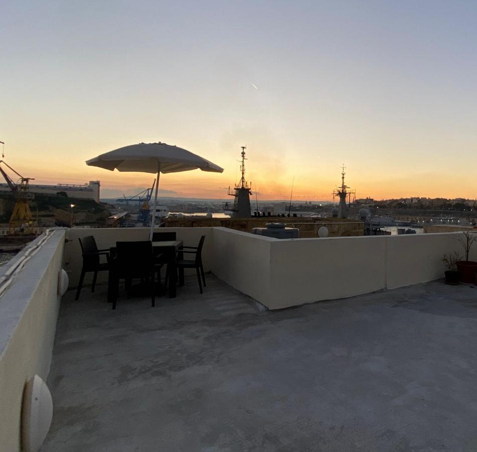 Malta Suites Senglea Eksteriør bilde
